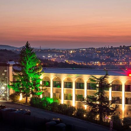 Park Hotel Raya Garden - Free Parking Veliko Tarnovo Extérieur photo
