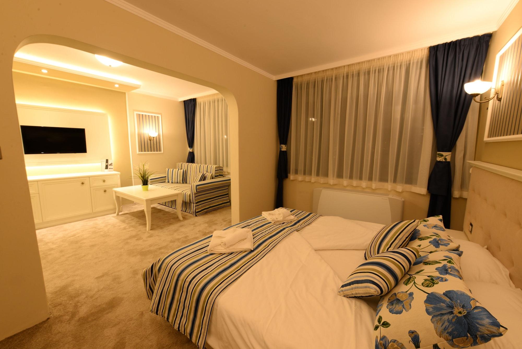 Park Hotel Raya Garden - Free Parking Veliko Tarnovo Extérieur photo