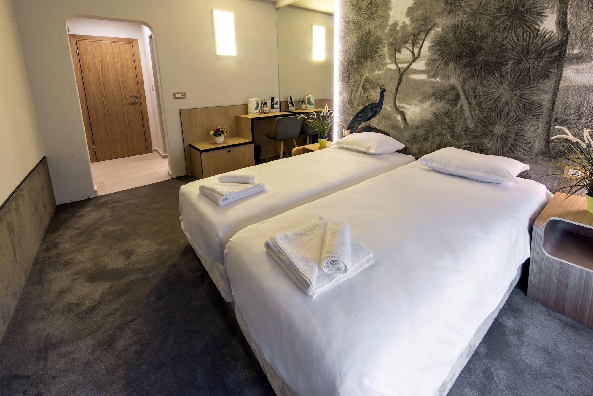 Park Hotel Raya Garden - Free Parking Veliko Tarnovo Extérieur photo