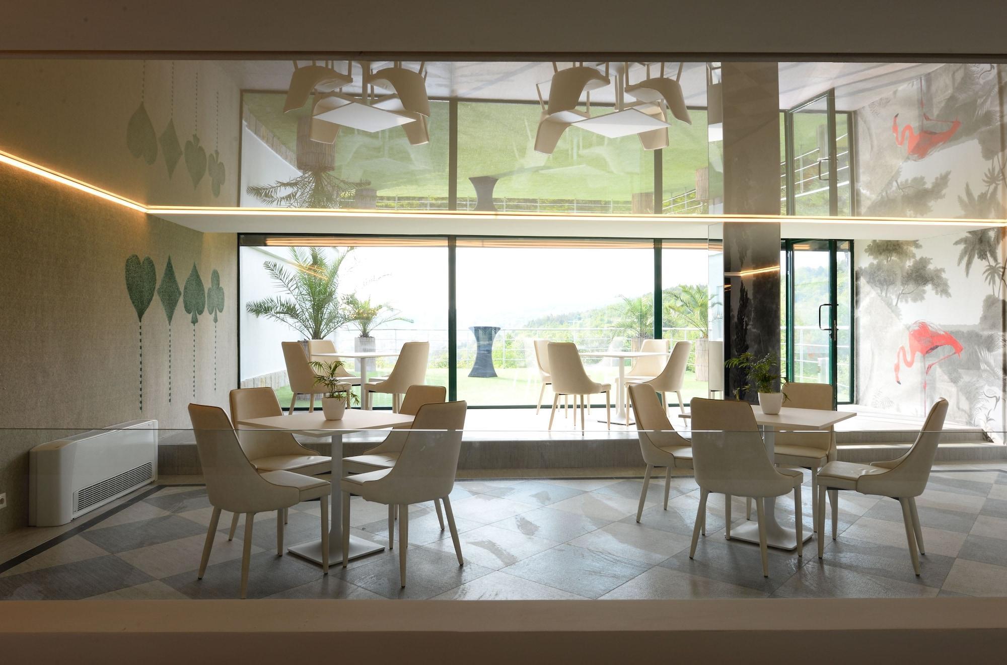 Park Hotel Raya Garden - Free Parking Veliko Tarnovo Extérieur photo